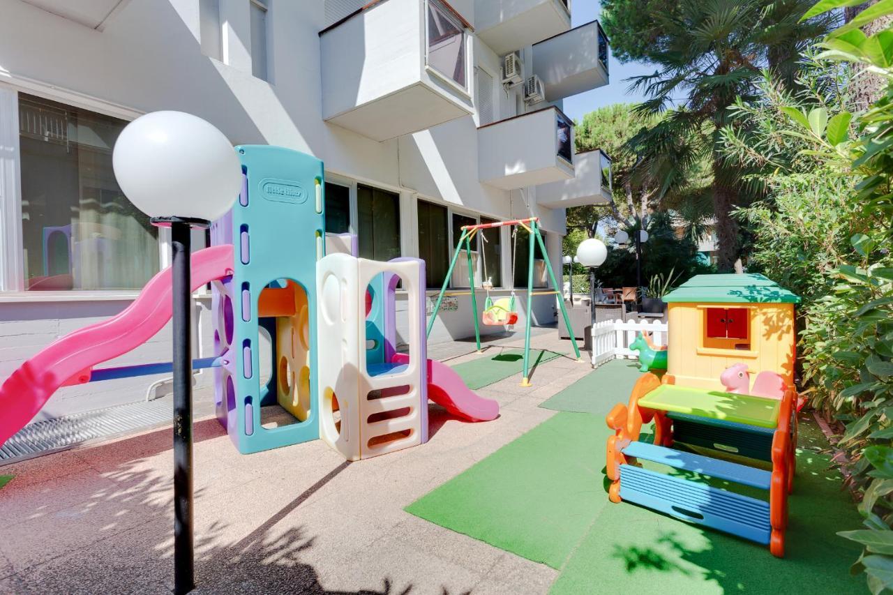Hotel Kiss Cesenatico Eksteriør bilde