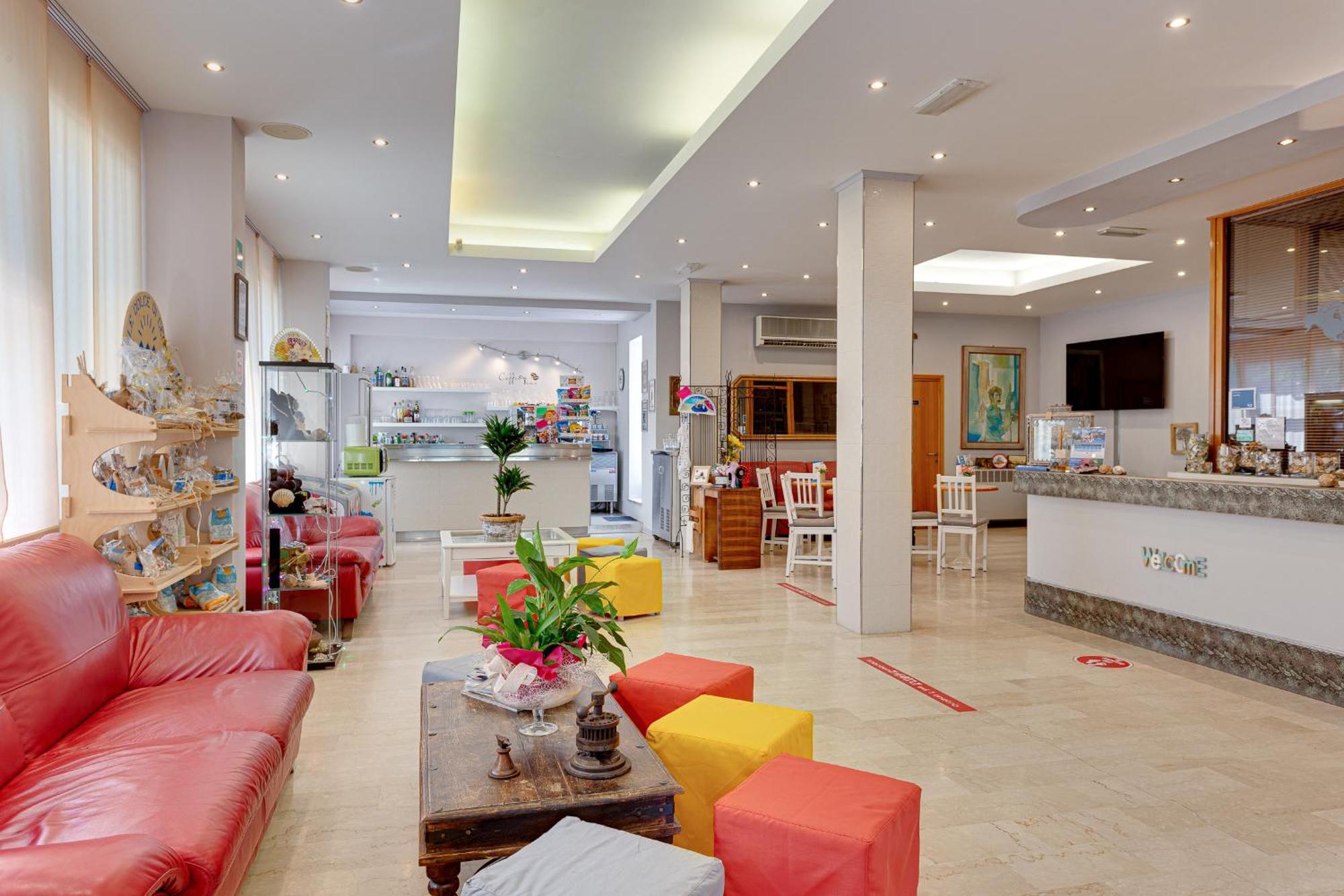 Hotel Kiss Cesenatico Eksteriør bilde
