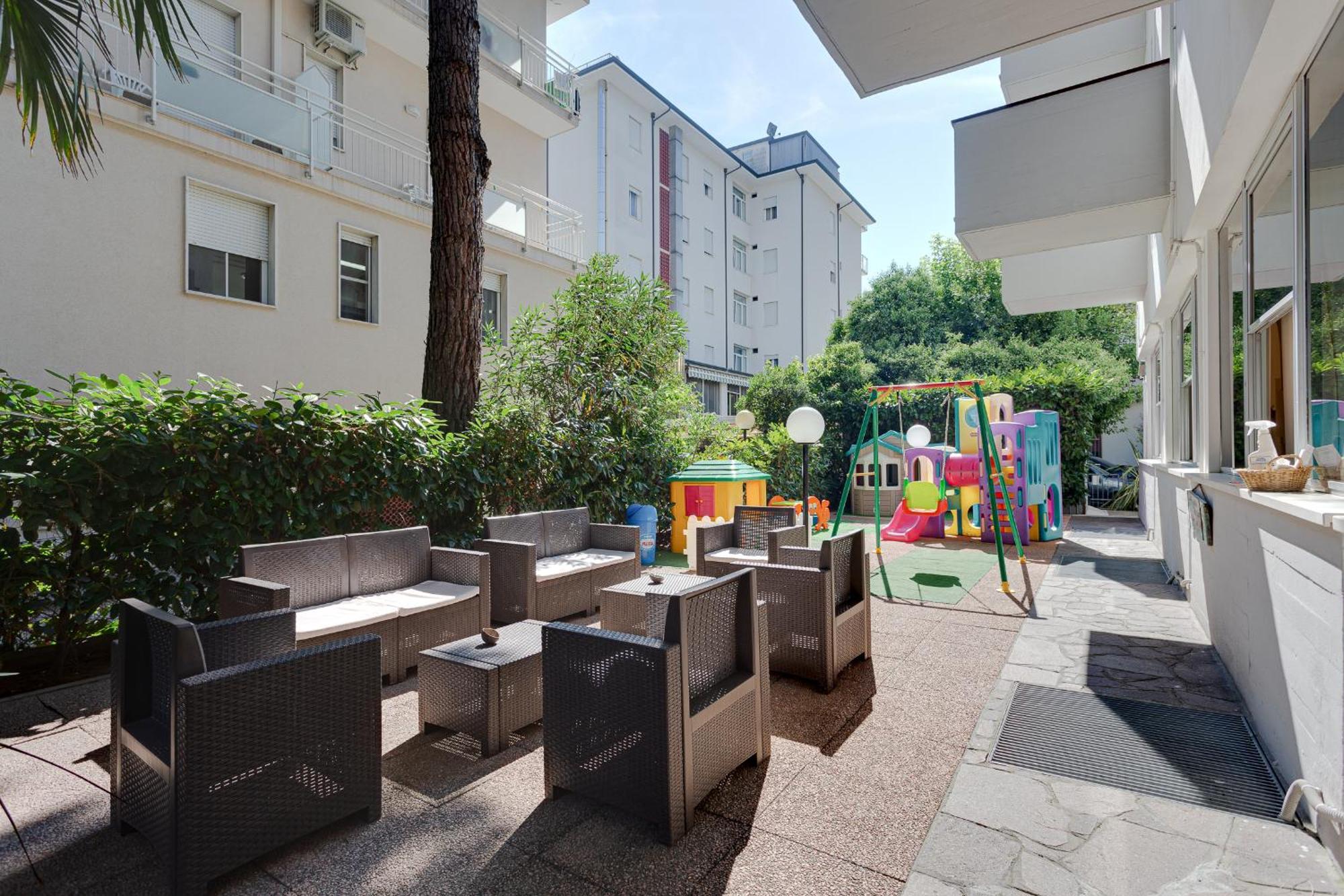 Hotel Kiss Cesenatico Eksteriør bilde